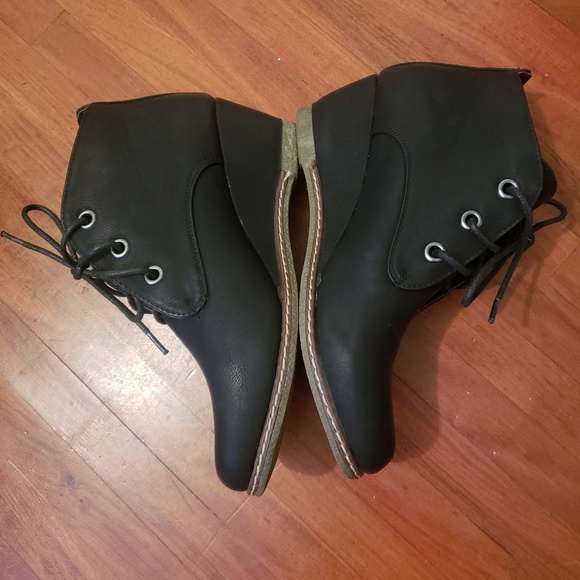 Black Bootie Wedges Size 10 - Picture 1 of 2
